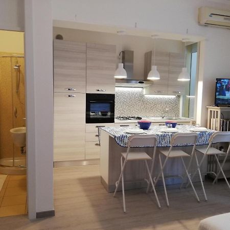 Appartamento Scilla Monolocale - Sulla Spiaggia Di Rimini Dış mekan fotoğraf